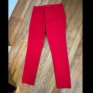 NWOT Red Old Navy Pixie Ankle Pants - Size 2.